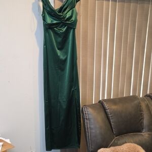 Elegant Green Satin Wedding Dress